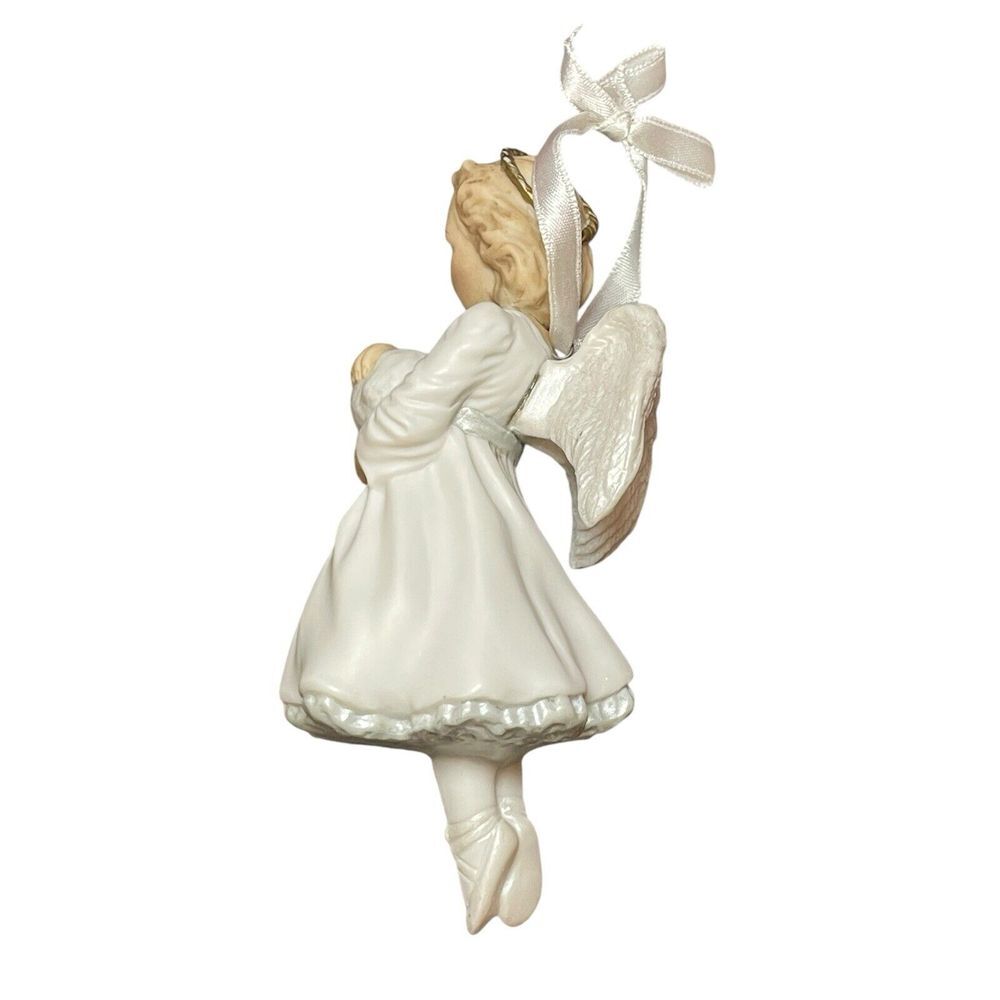 Vintage 1993 Hallmark Gentle Tidings Keepsake Collectible‎ Ornament No Stand - Picture 5 of 16